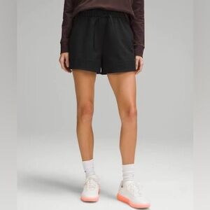 NWT Lululemon Cinchable Waist HR Woven Short 3.5"